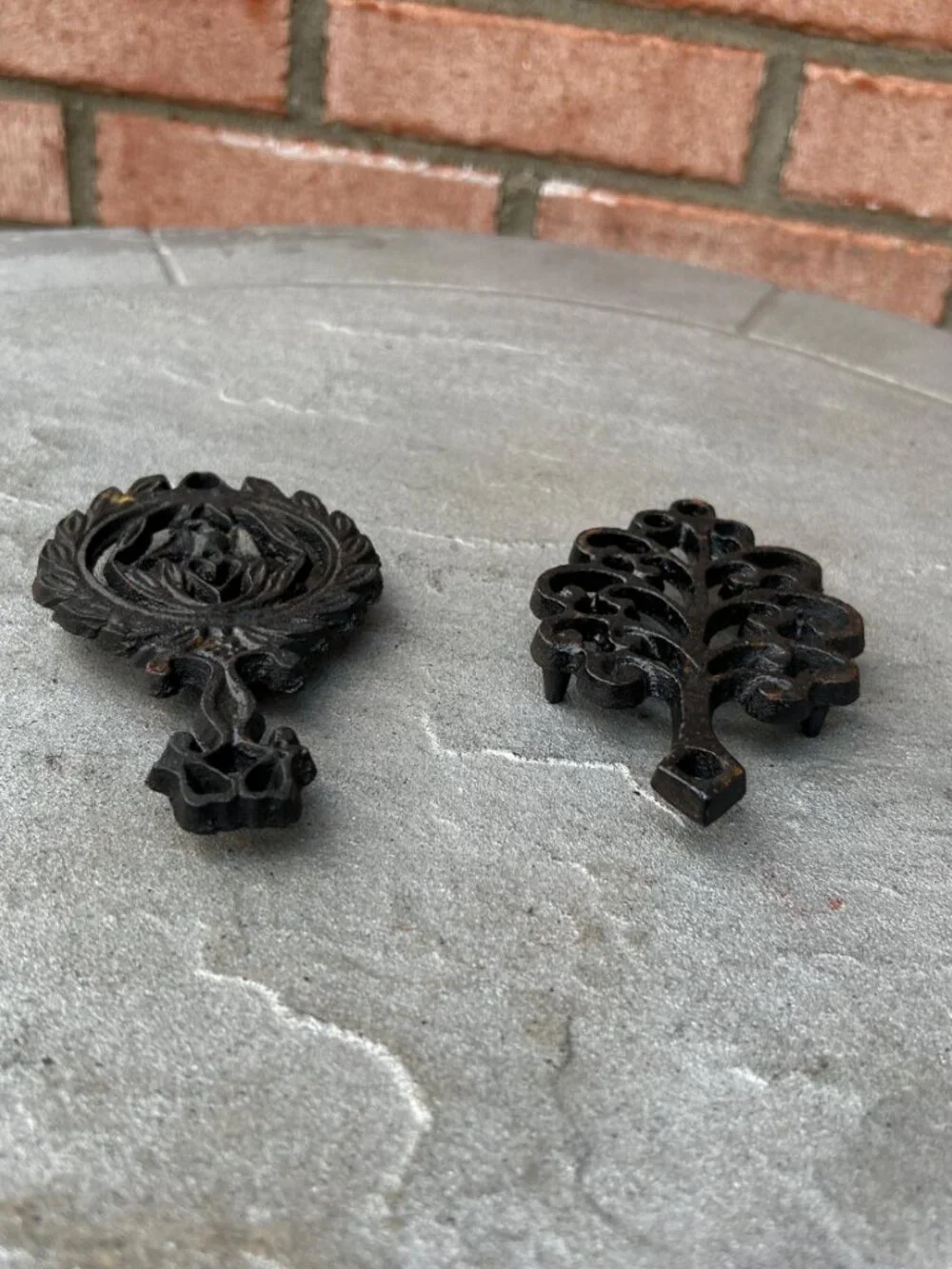 Set of 2 Cast Iron Trivet Potholders